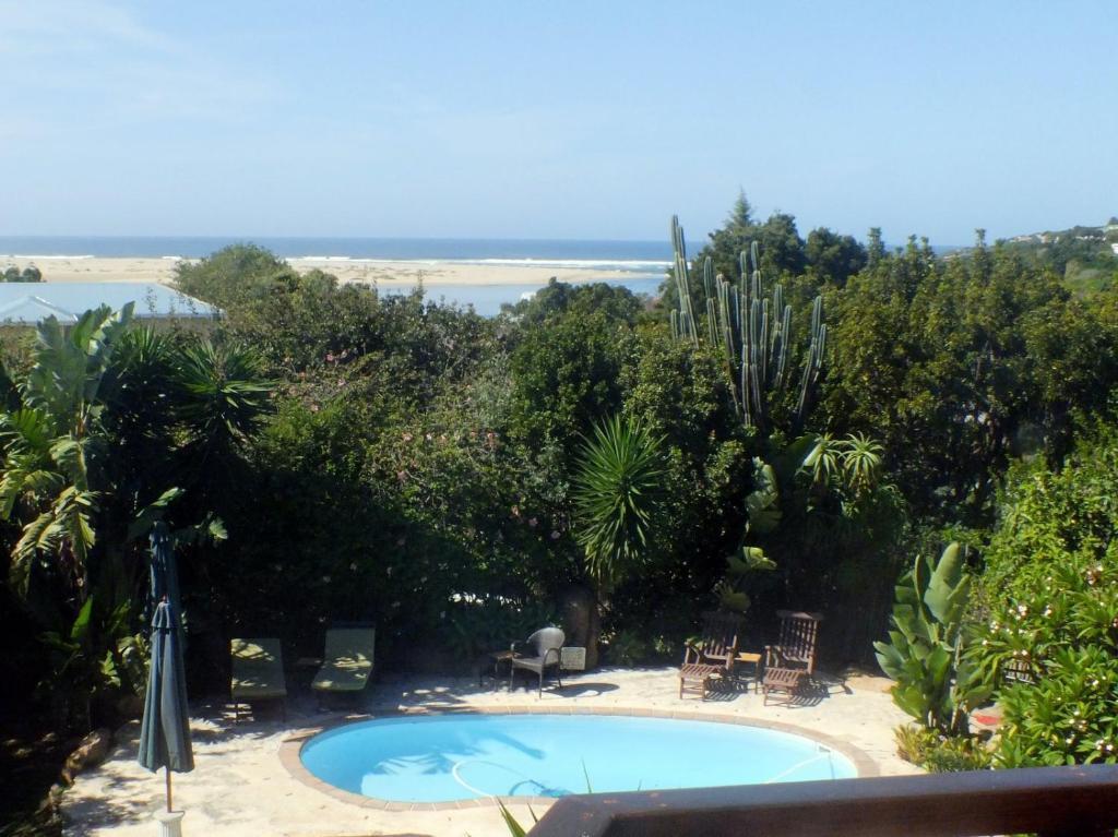 بليتنبيرغ باي A Whale Of A View Bed & Breakfast الغرفة الصورة